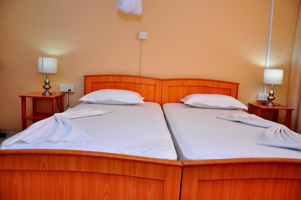 Hotel Melbourne Tourist Rest à Anurâdhapura Chambre photo