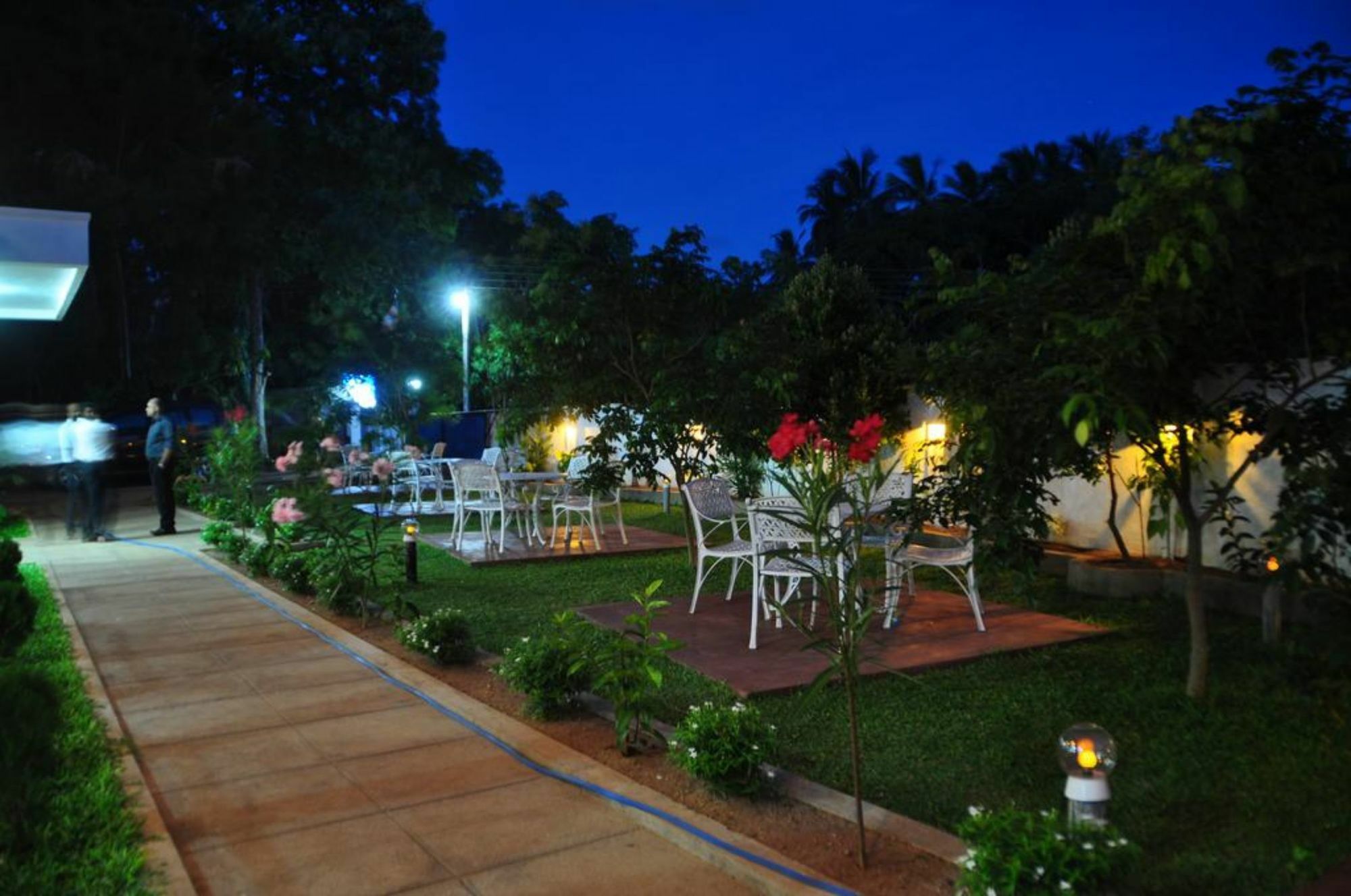 Hotel Melbourne Tourist Rest à Anurâdhapura Extérieur photo